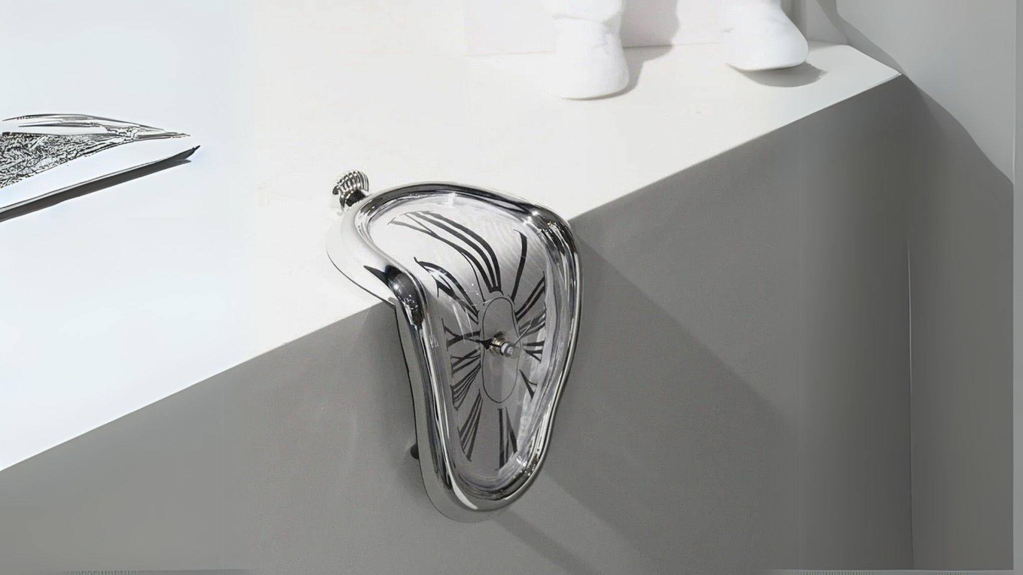 DALI Melting Clock sculptural design with surreal melting effect, perfect for bold, creative home decor and accurate timekeeping.