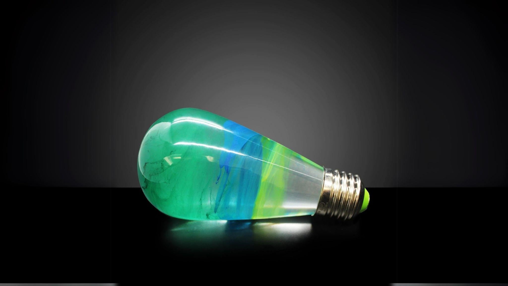 EP LIGHT - Alice bulb with unique green and blue eco-resin design, energy-saving LED, vintage charm, and cool-to-touch surface.