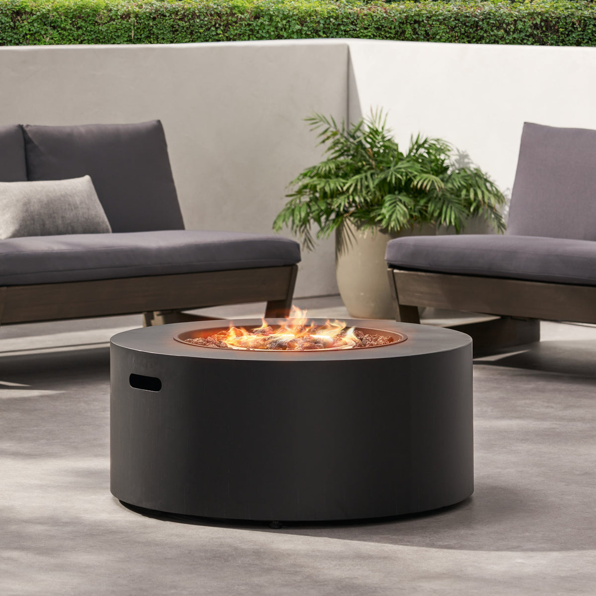 Round Iron Fire Pit