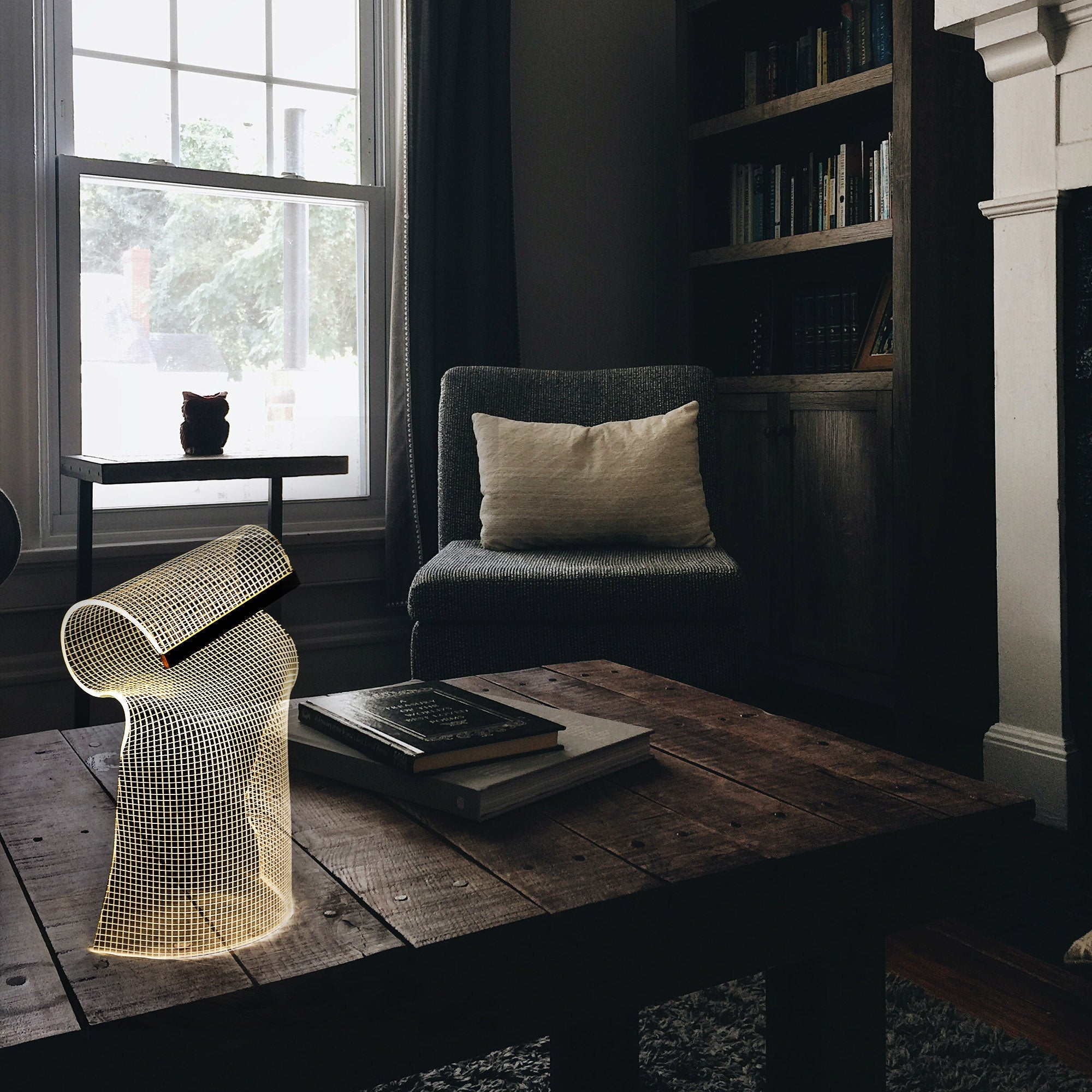 Crystal Acrylic LED Table Lamp - XENTAR