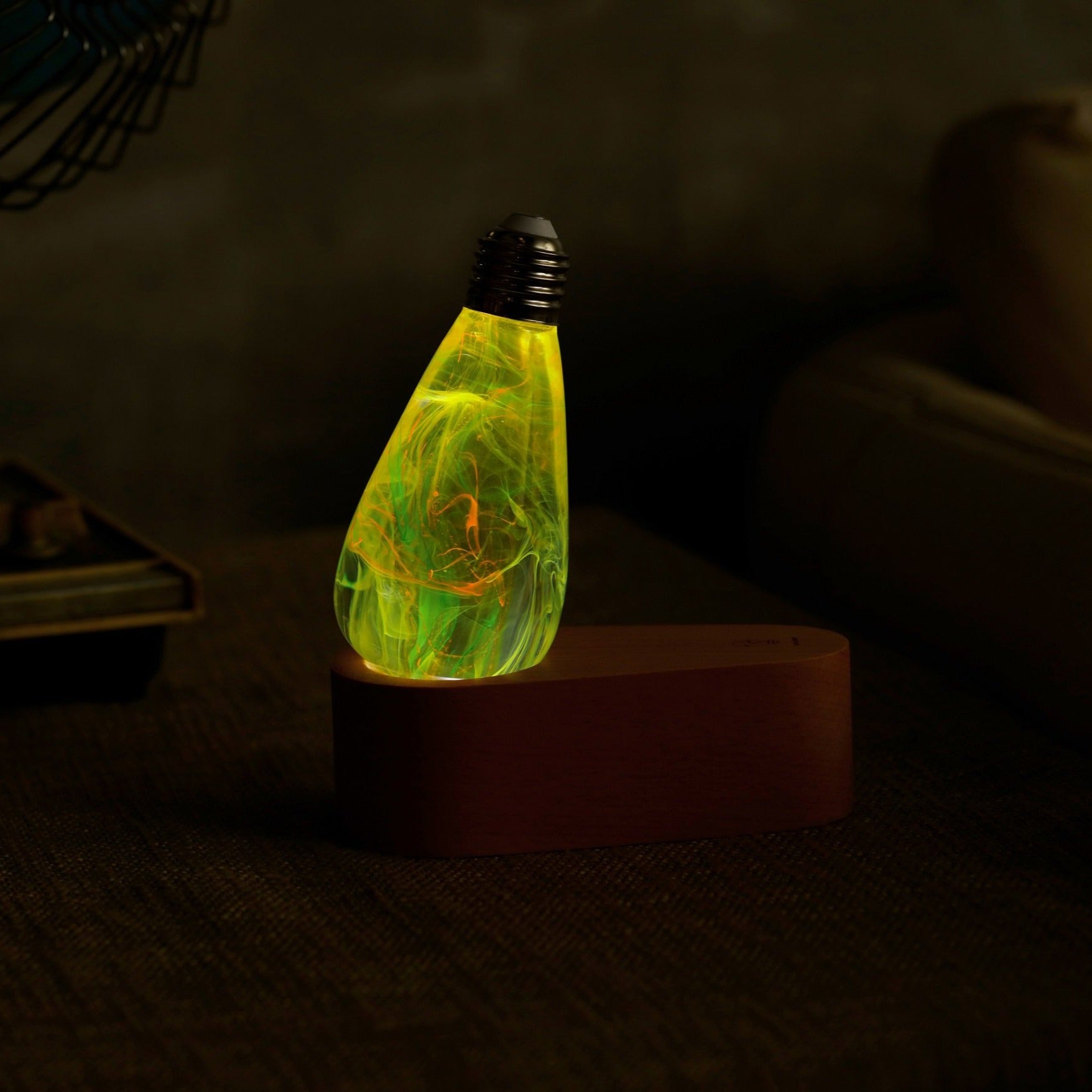 EP Light - Twilight lamp with handcrafted eco-resin and LED, creating a calming sunset ambiance for your space.