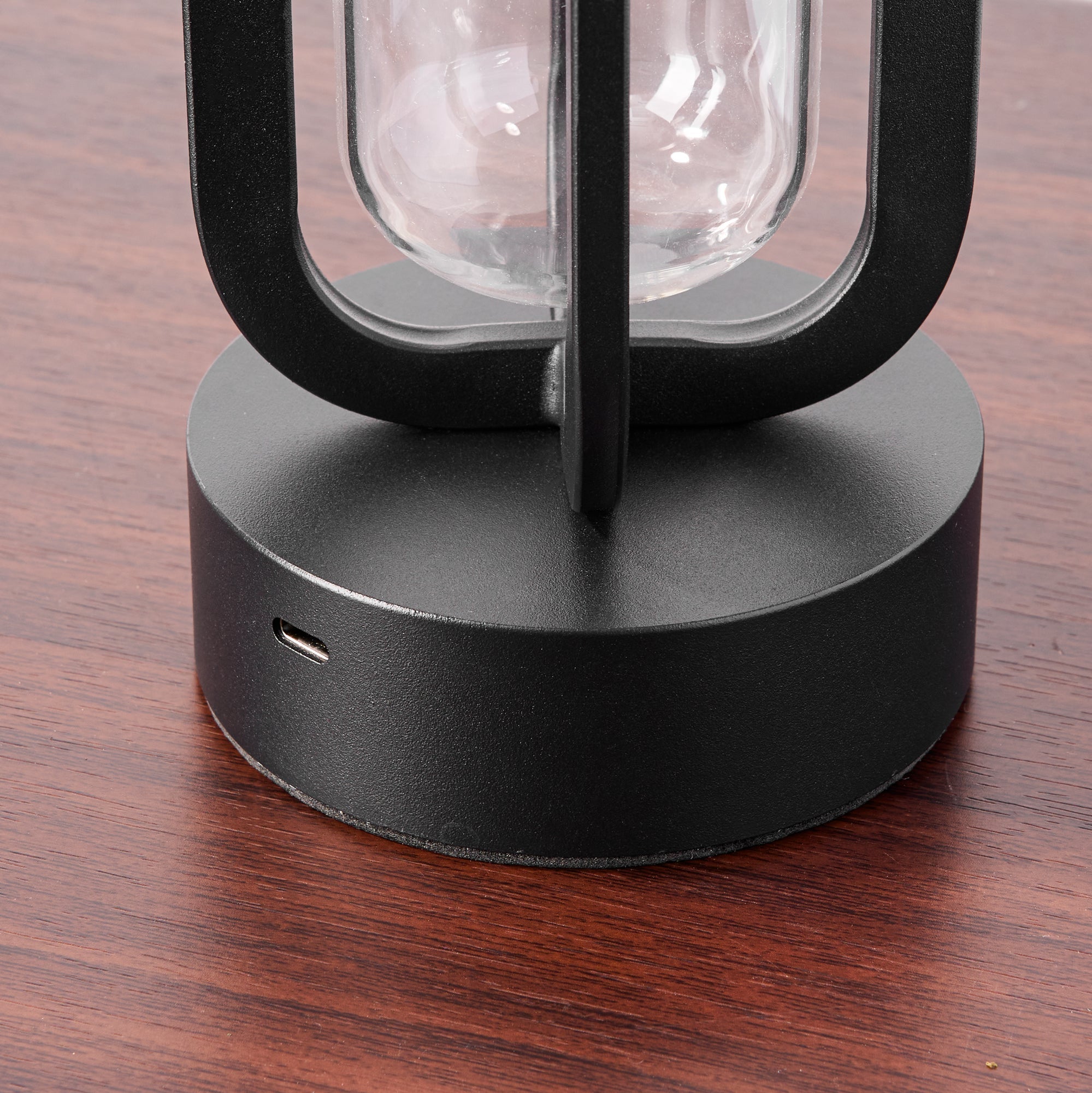 LED Vase Lamp - XENTAR