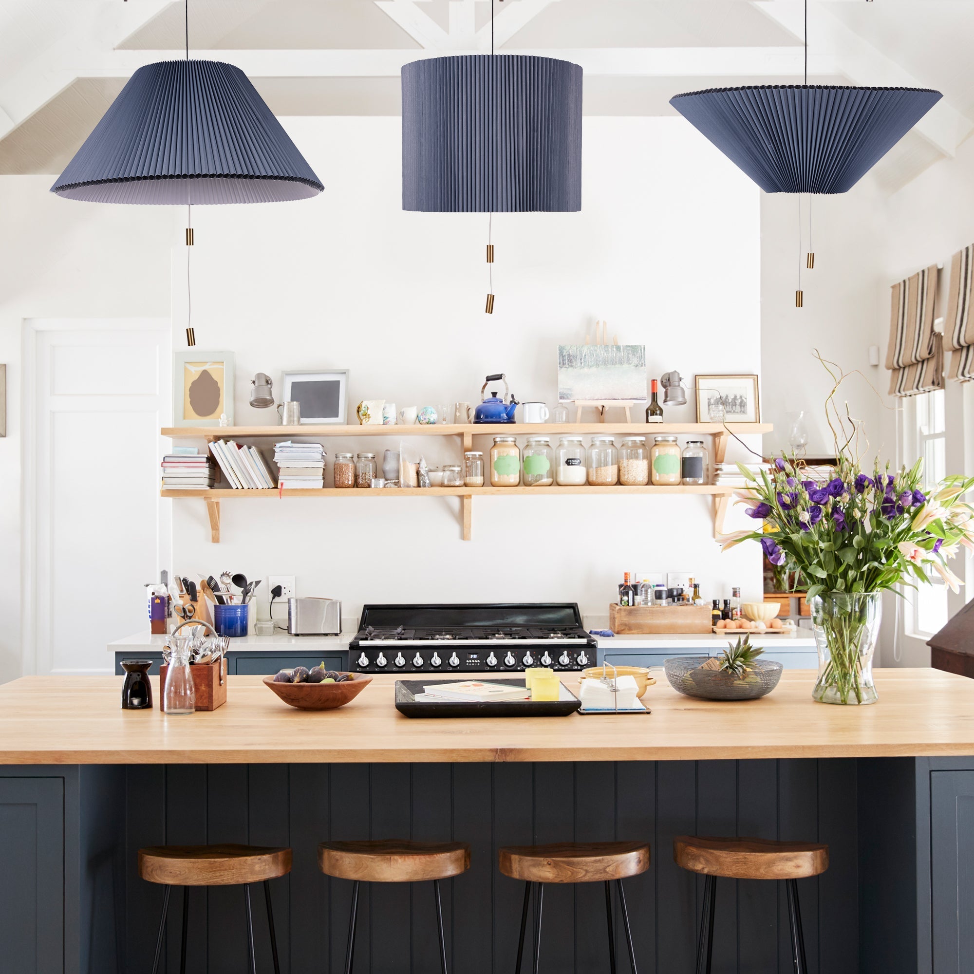 Shape Changing Pendant Lamp - XENTAR